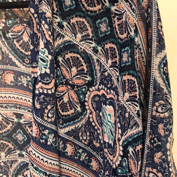 Pretty kimono - Picture 3 of 3